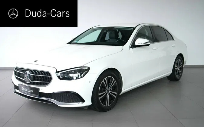 wielkopolskie Mercedes-Benz Klasa E cena 179900 przebieg: 61000, rok produkcji 2021 z Wieleń